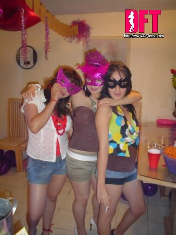 Colegialass lesbianas famosas mexicanas desnudas com mx 4 Colegialass lesbianas famosas mexicanas desnudas com mx 56